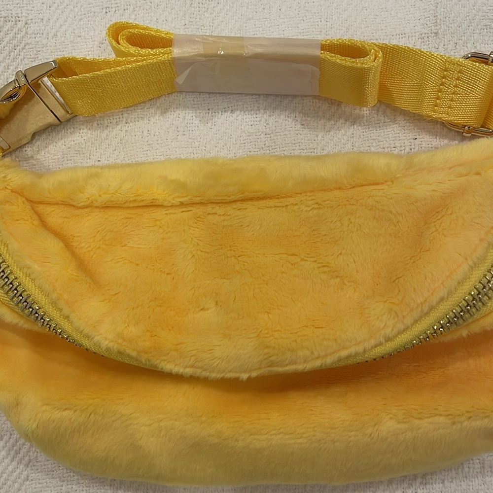 Stoney Clover Lane classic Fanny pack in lemon NWT - Picture 10 of 11